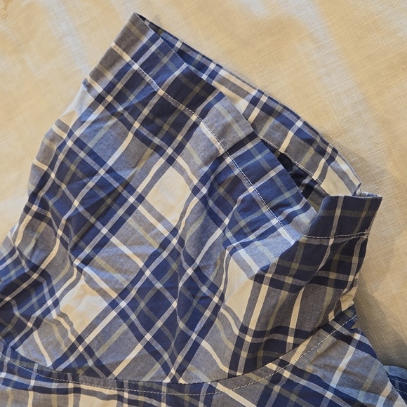GAP Blue Short Sleeve Plaid Button Down Classic Fit Shirt- Size … - Picture 6 of 7